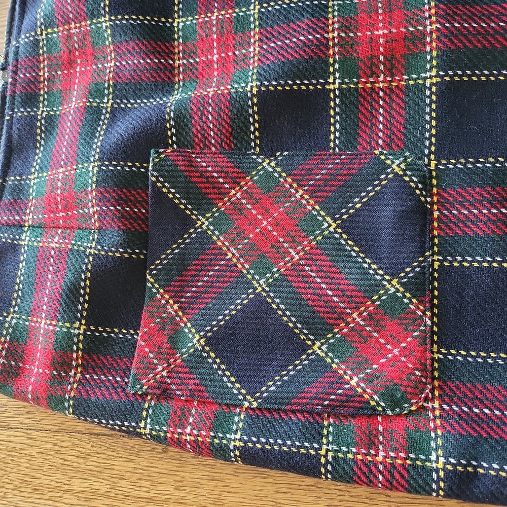 Cute Christian Berg Wool Skirt - Picture 2 of 14